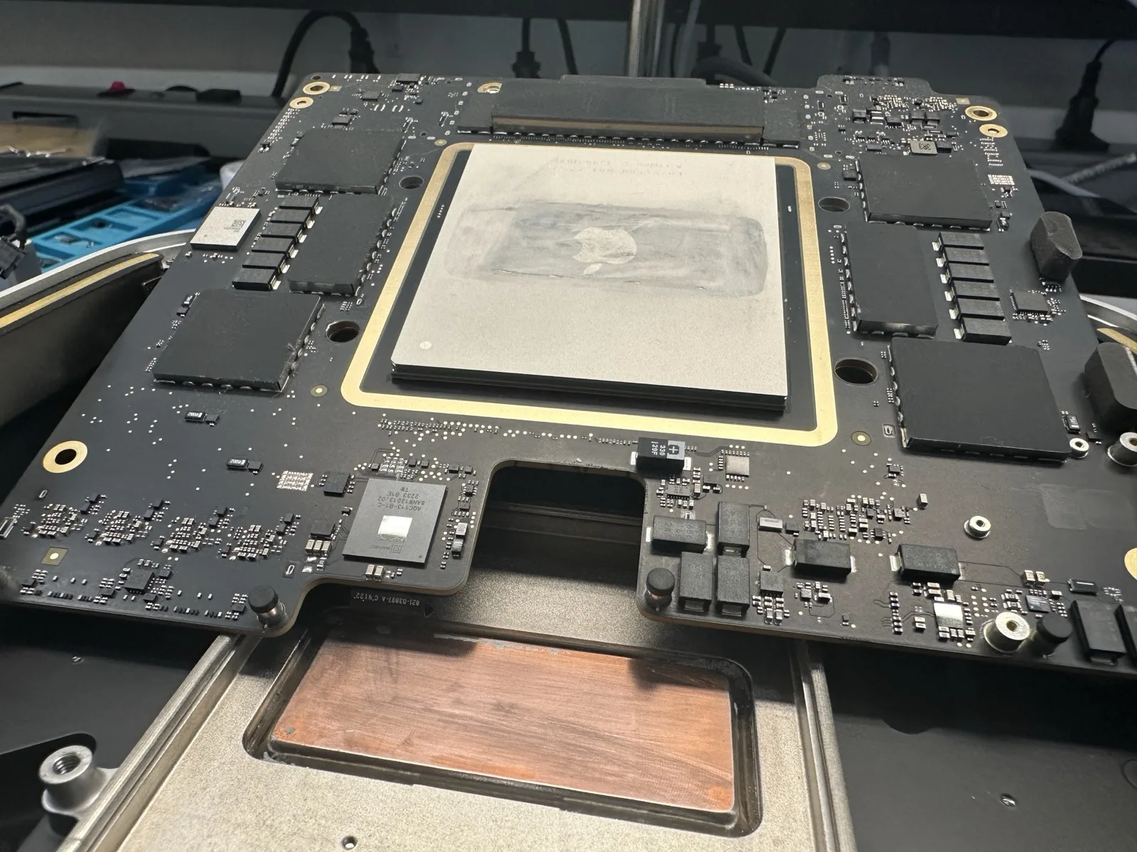 Placa PS5 antes de reparar puerto HDMI